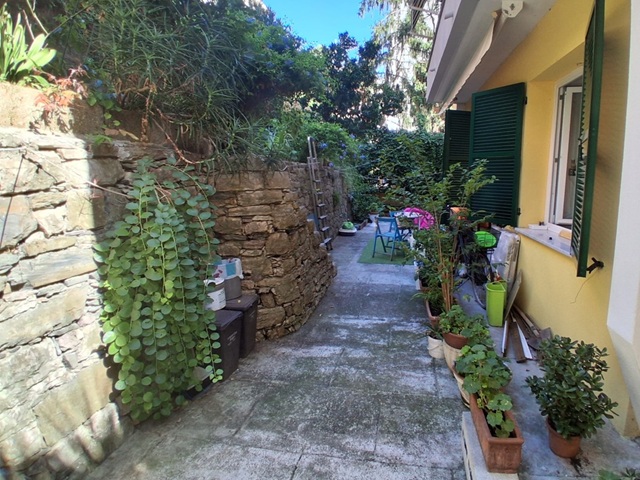 LA SPEZIA CENTRO # Appartamento con giardino